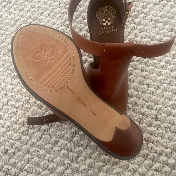 Vince Camuto Frasper Buckle T-Strap Heeled Sandals - Picture 4 of 6